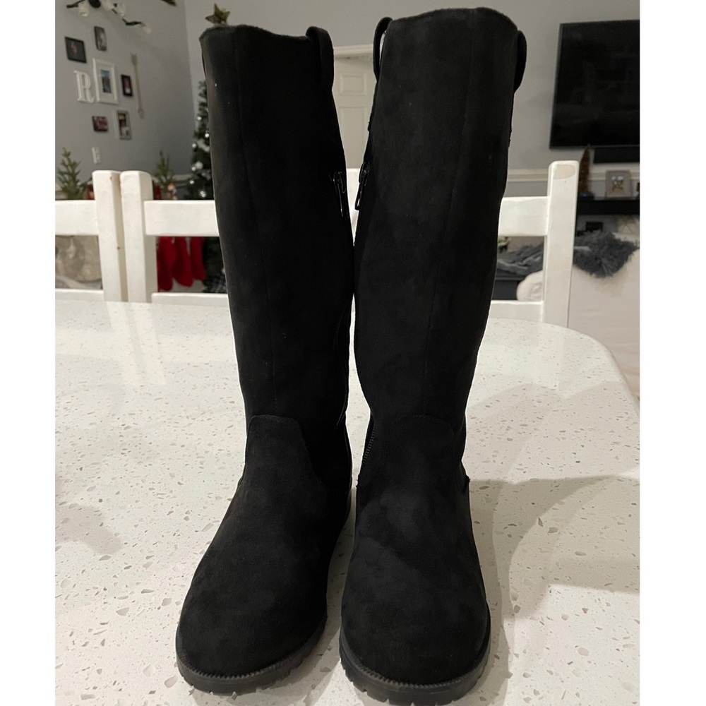 Cat & Jack girls black suede Nelda boots size 13